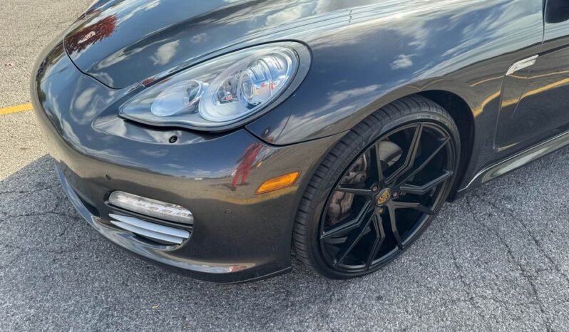 2012 Porsche Panamera 4 full