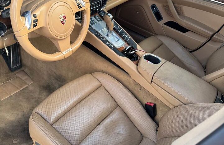2012 Porsche Panamera 4 full