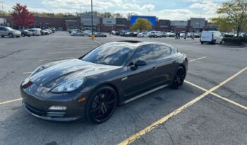 2012 Porsche Panamera 4 full