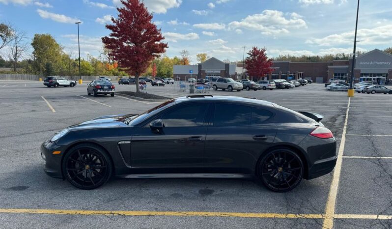 2012 Porsche Panamera 4 full
