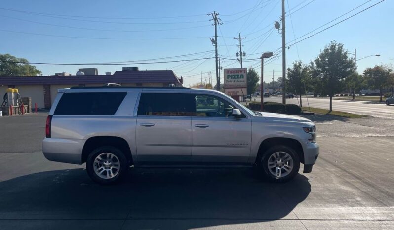 2015 Chevrolet Suburban LT full