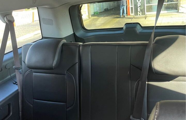 2015 Chevrolet Suburban LT full