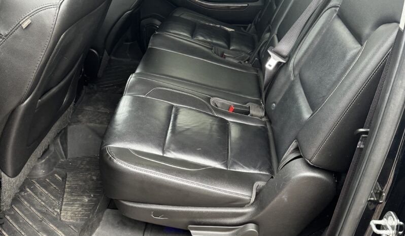 2015 Chevrolet Suburban LT full