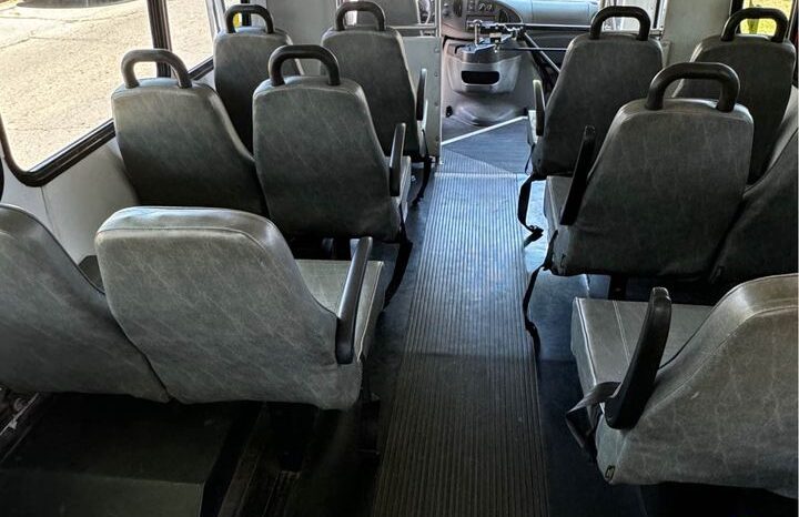 2008 Ford E350 Super Duty full