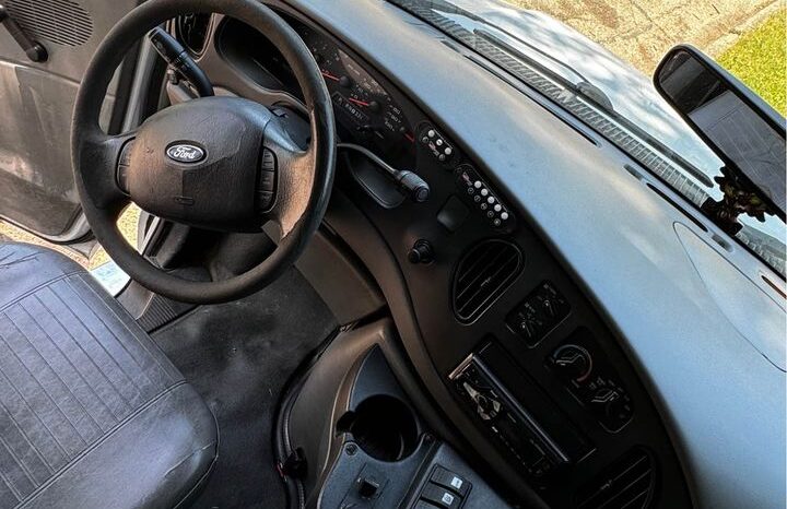 2008 Ford E350 Super Duty full