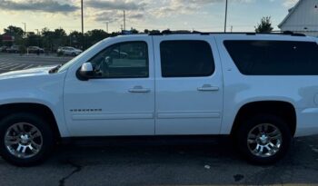 2013 Chevrolet Suburban LT full