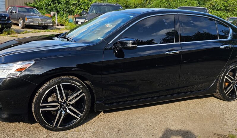 2017 Honda Accord full