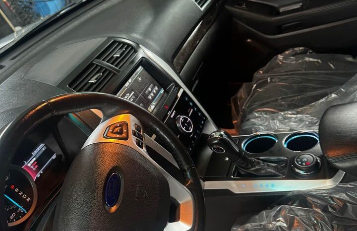 2011 Ford Explorer full