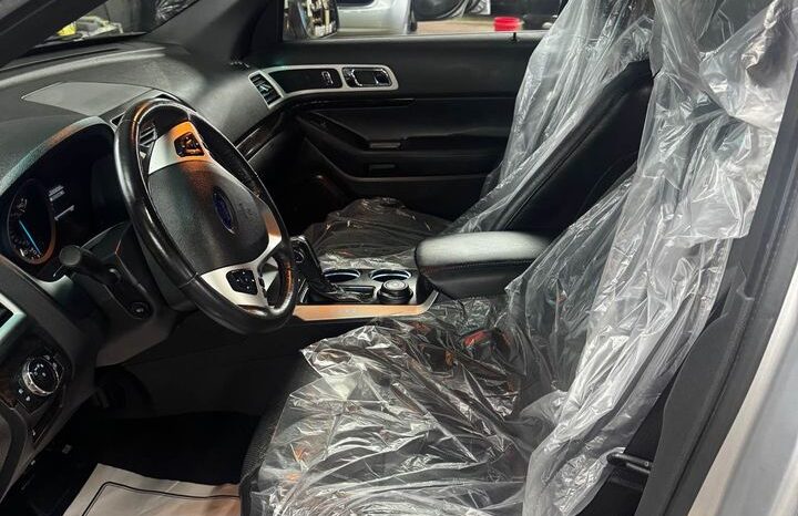 2011 Ford Explorer full