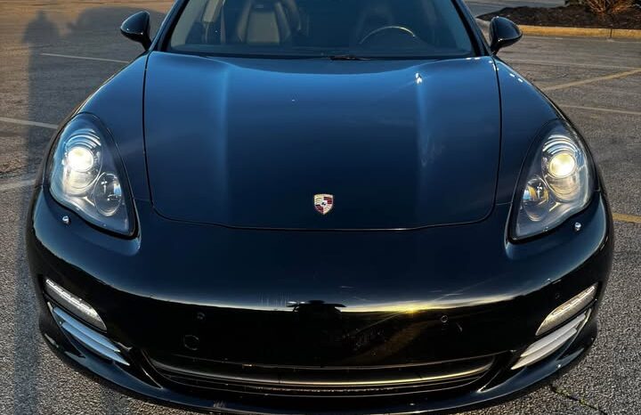 2012 Porsche Panamera 4s full