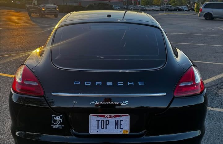 2012 Porsche Panamera 4s full