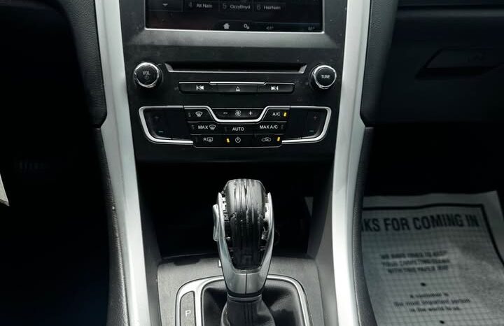 2016 Ford Fusion full