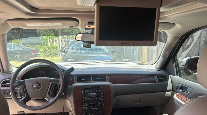 2008 Chevrolet Suburban LTZ