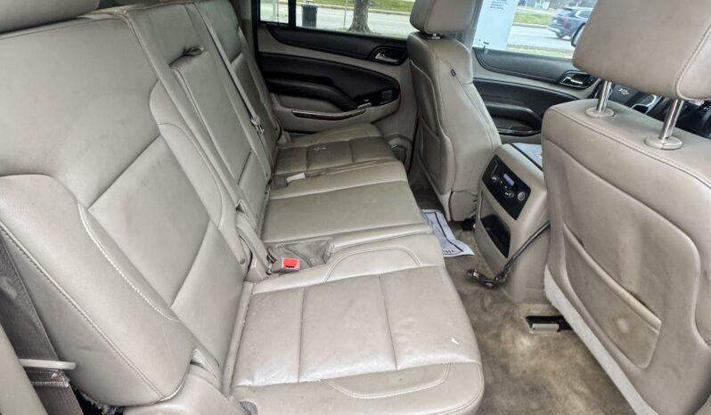 2015 Chevrolet Suburban LT full