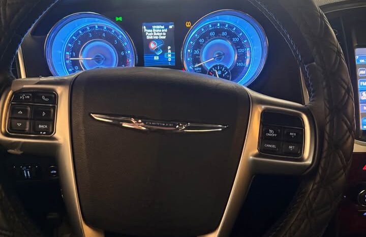 2013 Chrysler 300 full