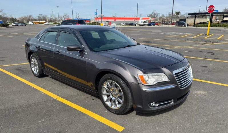 2013 Chrysler 300 full