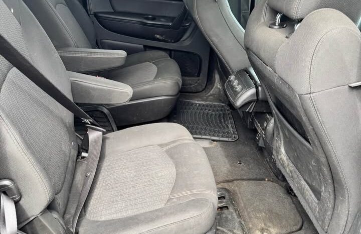 2017 Chevrolet Traverse full