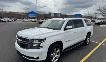 2015 Chevrolet Suburban LT full