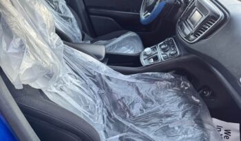 2015 Chrysler 200 full