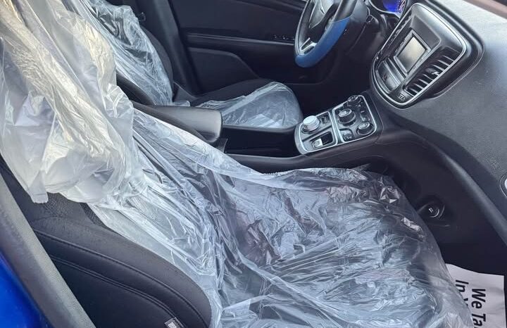 2015 Chrysler 200