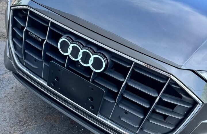 2019 Audi Q8 full