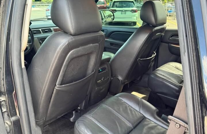 2011 GMC Yukon full