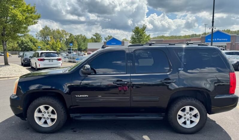 2011 GMC Yukon full