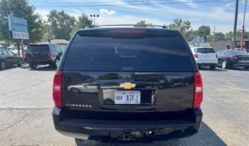 2013 Chevrolet Suburban LT full