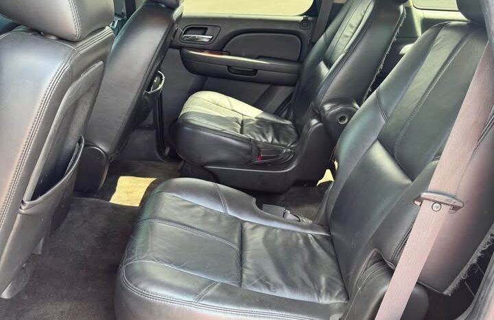 2011 GMC Yukon full